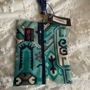 Makeup Junkie new with tags